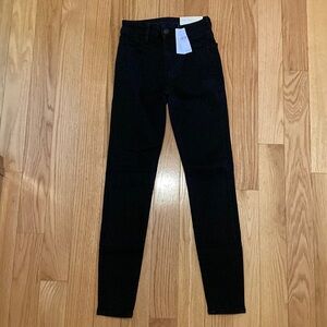 NWT American Eagle Next Level Stretch High-Rise Jegging